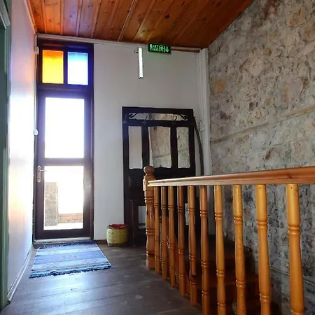 Sahmeran Ayvalik