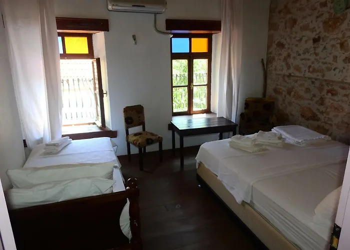 Sahmeran Πανσιόν *